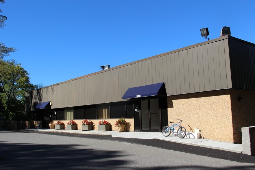 More Photos Of 325 S Highland Ave, Briarcliff Manor Village Medical For Lease