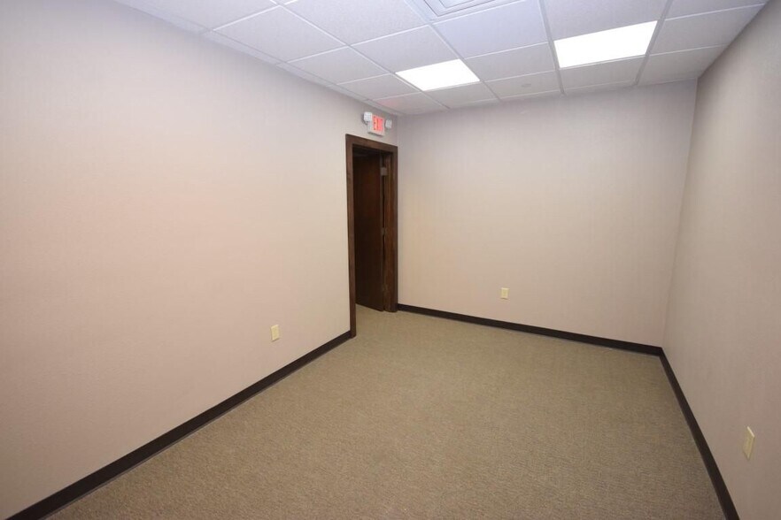 More Photos Of 215 MAIN STREET ZEILGLER BUILING, West Bend Office For Lease