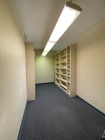 More Photos Of 4601 E McDowell Rd, Phoenix Medical For Sale