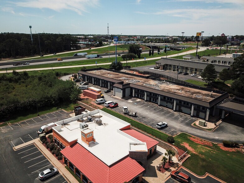 More Photos Of 855 Industrial Blvd, McDonough Hotel For Sale