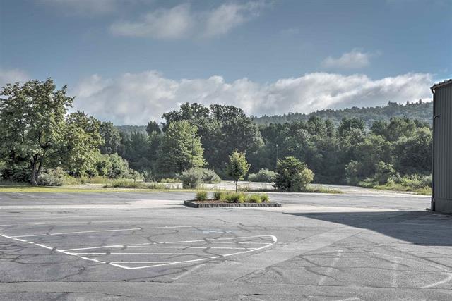 More Photos Of 250 Marlboro St, Keene Flex For Sale