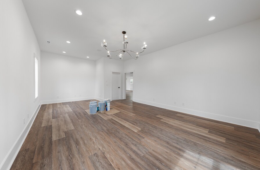 More Photos Of 1105 Gillette Ave, Durham Storefront Retail Office For Lease