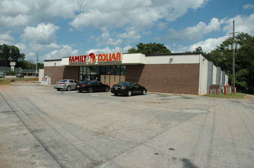 Primary Photo Of 916 Hogansville Rd, Lagrange Storefront For Lease