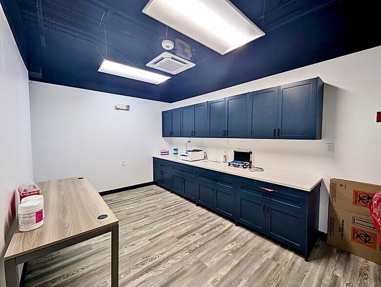 More Photos Of 1125 Texas Ave, El Paso Medical For Sale