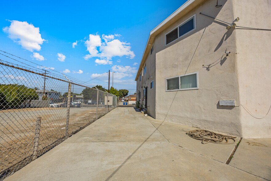 More Photos Of 1445 N Wilmington Blvd, Wilmington Multifamily For Sale
