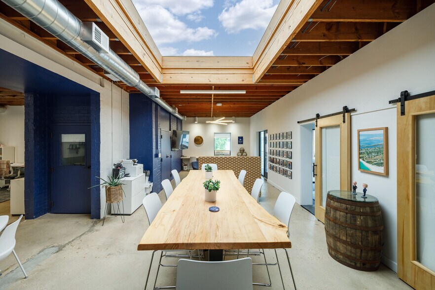 More Photos Of 3117 W Clay St, Richmond Loft Creative Space For Sale
