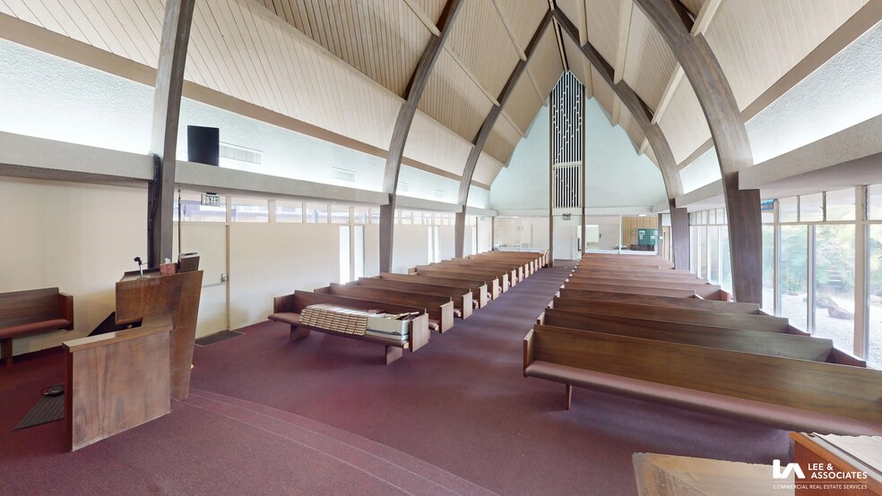 More Photos Of 3525 Elm Ave, Long Beach Showroom For Sale