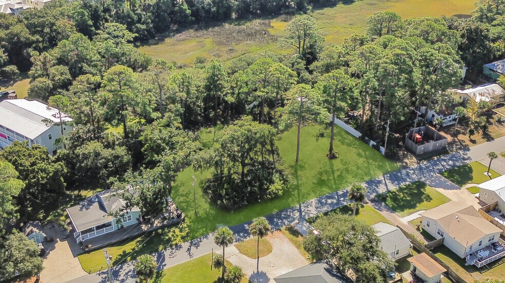More Photos Of 106-108 Lewis Ave, Tybee Island Land For Sale