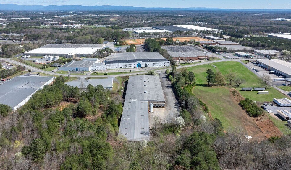 More Photos Of 3314 Dug Gap Rd rd, Dalton Manufacturing For Sale