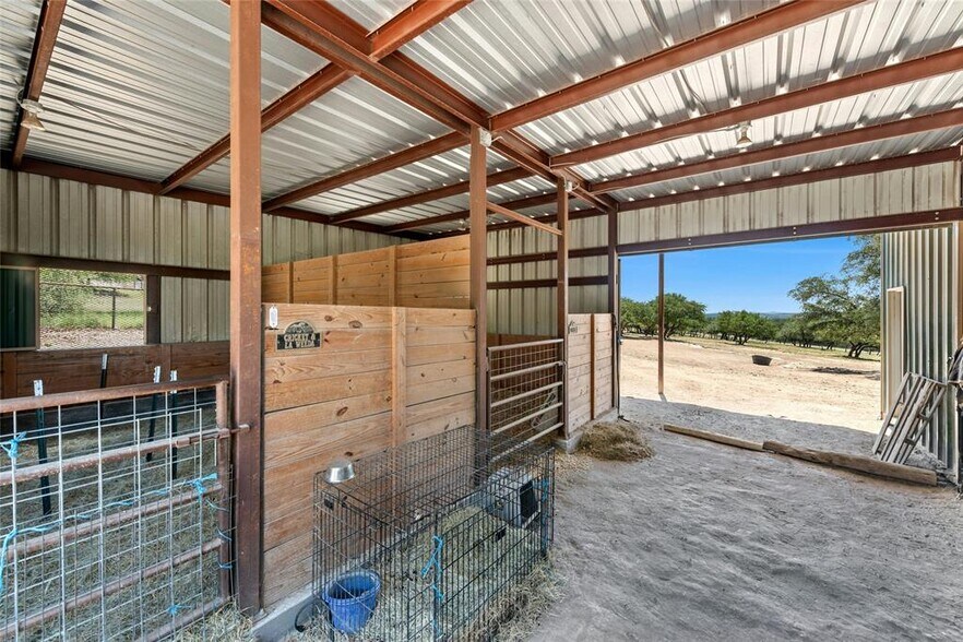 More Photos Of 496 Middleton Rd, Spicewood Land For Sale
