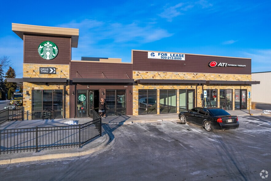 More Photos Of 2230 Main St, Green Bay Storefront Retail Office For Lease