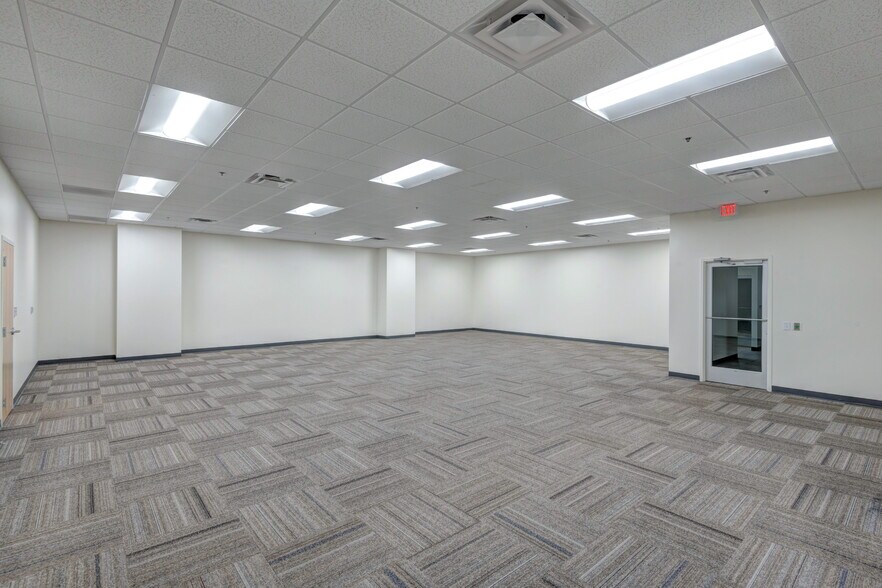 More Photos Of 1010 Citizens Pky, Morrow Unknown For Lease