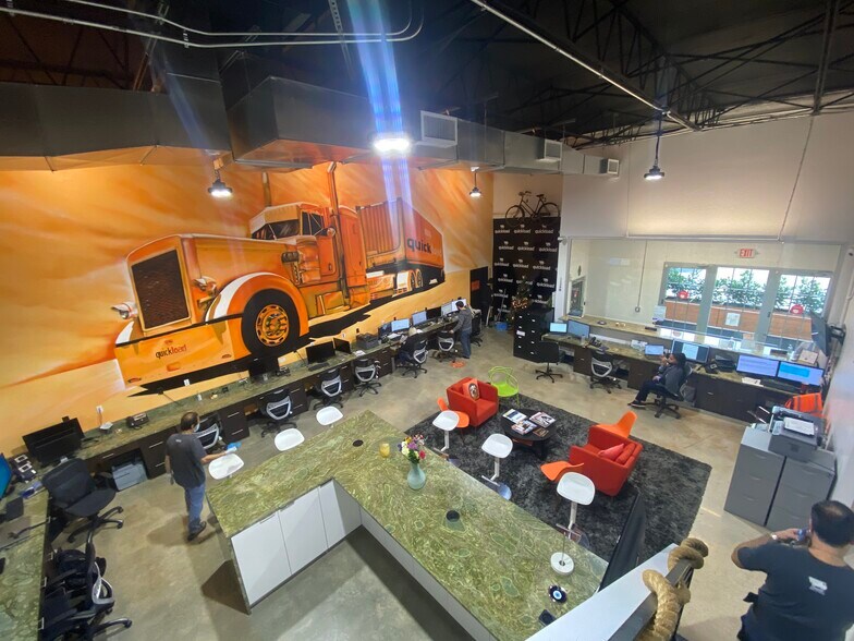 More Photos Of 2792 NW 24th St, Miami Warehouse For Lease