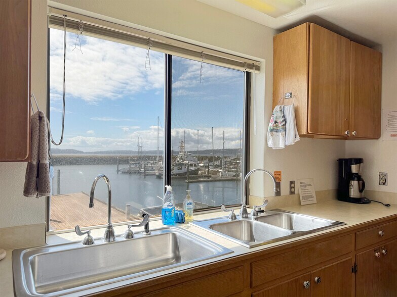 More Photos Of 2503 Washington Street, Port Townsend Specialty For Sale