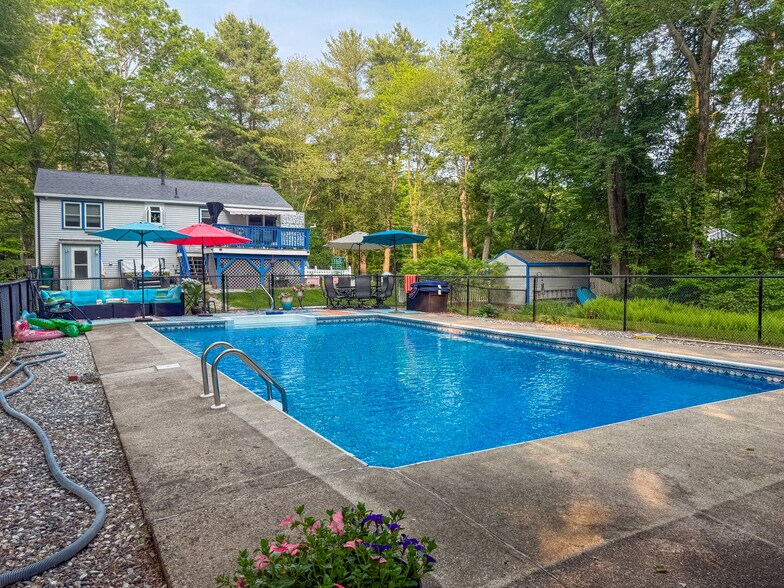 More Photos Of Bay Road, North Easton Specialty For Sale