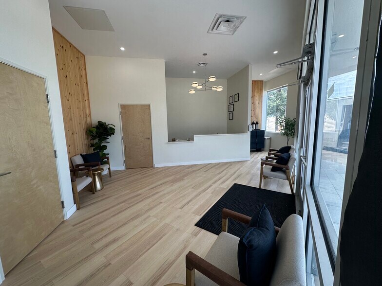 Primary Photo Of 8303 N Stemmons Fwy, Dallas General Retail For Sale