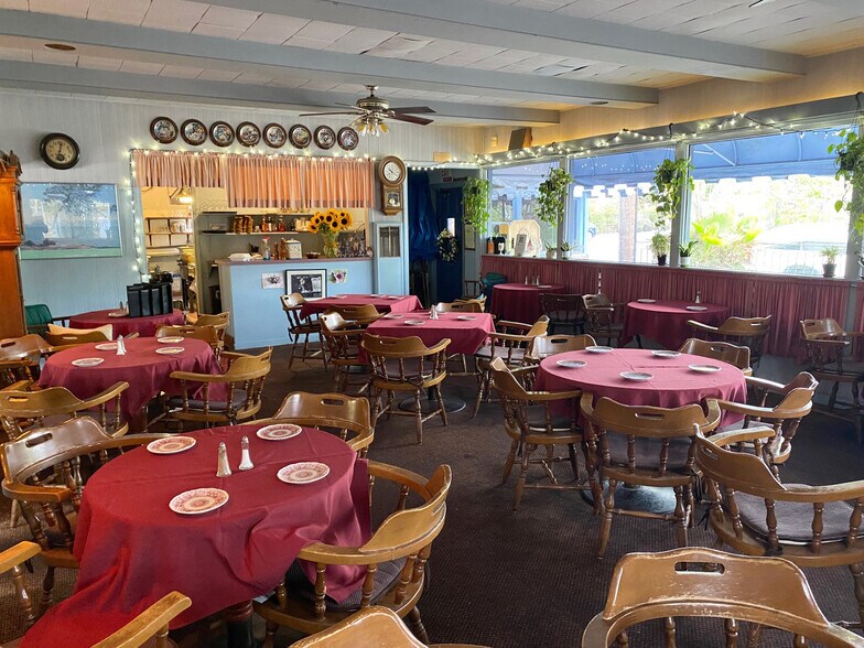 More Photos Of 4631 Carpinteria Ave, Carpinteria Restaurant For Sale