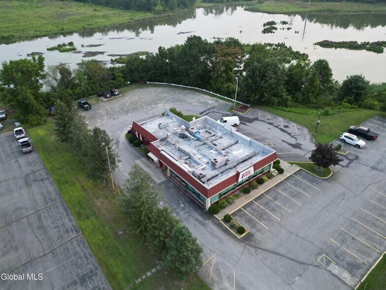 More Photos Of 855 Hoosick St, Troy Restaurant For Sale