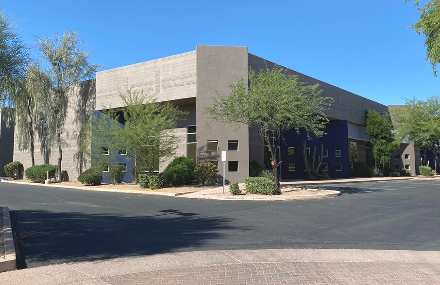 More Photos Of 16585 N 92nd St, Scottsdale Warehouse For Lease
