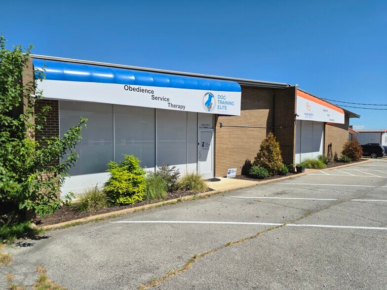 Primary Photo Of 6839 E 40th St, Tulsa Showroom For Sale