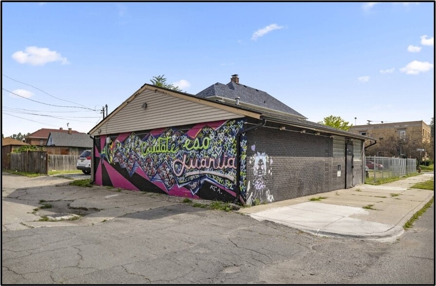 More Photos Of 8030 Pitt St, Detroit Freestanding For Lease