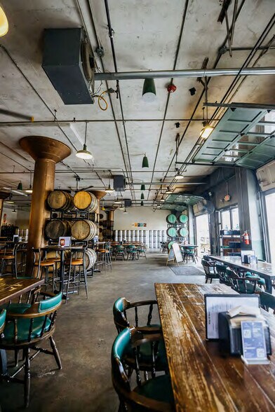 More Photos Of 250 Mill St, Taylors Restaurant For Lease