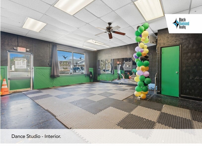More Photos Of 365-371 S Mount Vernon Ave, Uniontown Freestanding For Sale