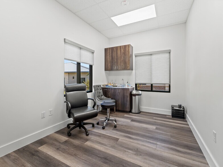 More Photos Of 3112 Capital Way, Fort Worth Medical For Lease