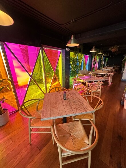 More Photos Of 1412 Ocean Dr, Miami Beach Restaurant For Lease