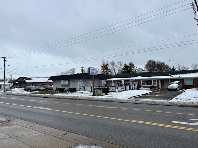 Primary Photo Of 122 S Union St, Bryan Restaurant For Sale