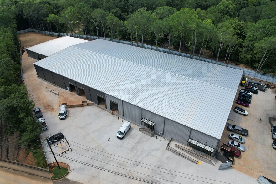 More Photos Of 630 Wofford St, Spartanburg Warehouse For Lease