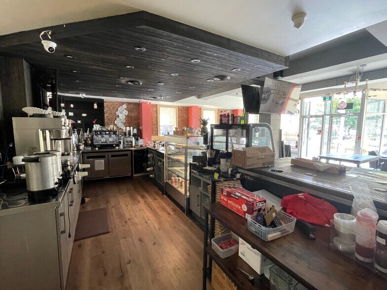 More Photos Of 62-68 King St W, Oshawa Storefront Retail Residential For Lease