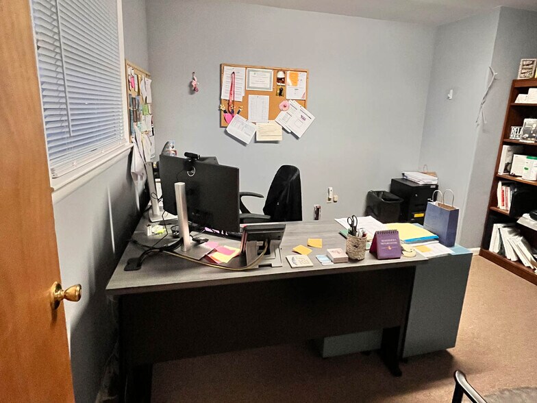 More Photos Of 34 Fawn Dr, Quarryville Office For Sale