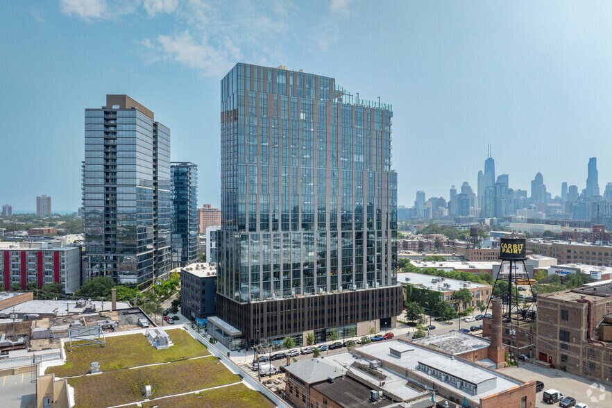 More Photos Of 1475 N Kingsbury St, Chicago Apartments For Lease
