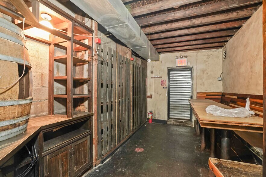 More Photos Of 296 Grand St, Brooklyn Apartments For Lease