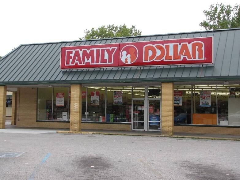 More Photos Of 2509-2519 Albany St, Beech Grove Storefront For Lease