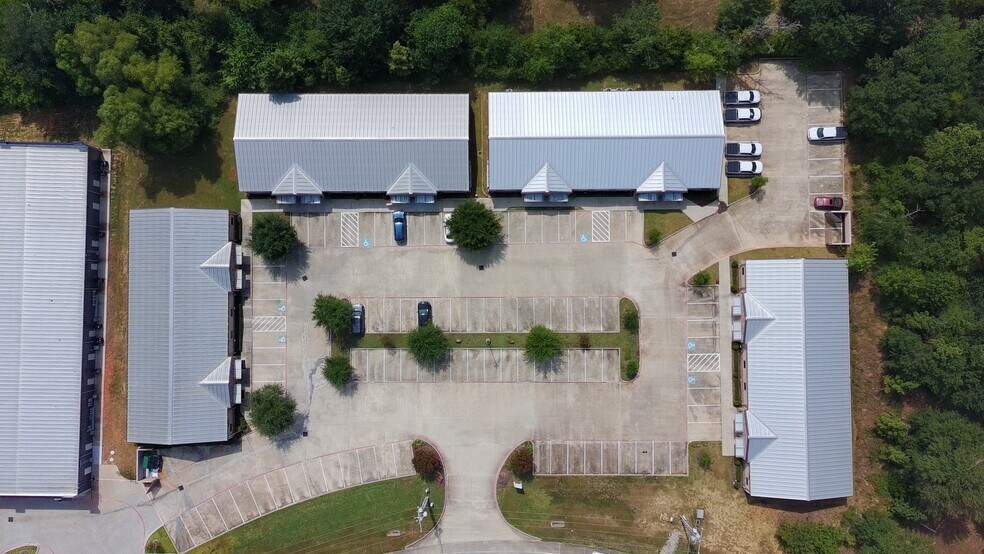 More Photos Of 15349 Summit Park Dr, Montgomery Unknown For Lease