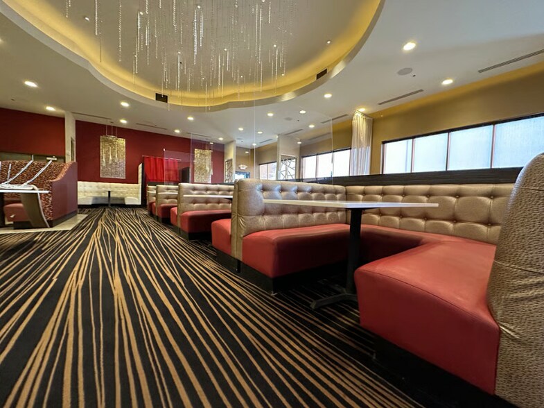 More Photos Of 4117 S National Ave, Springfield Restaurant For Sale