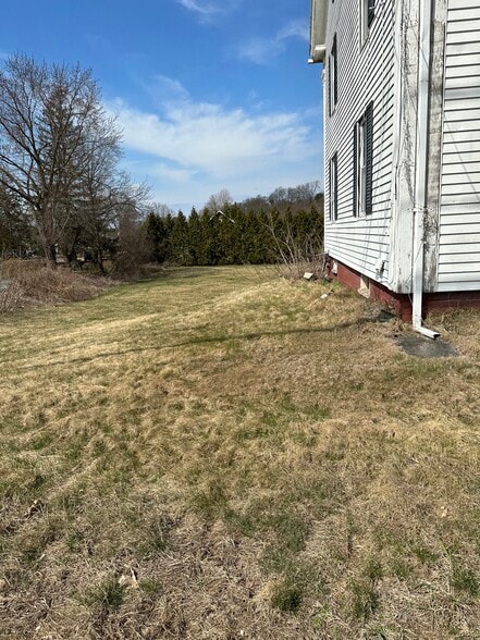 More Photos Of 69 Turnpike Rd, Southborough Land For Lease