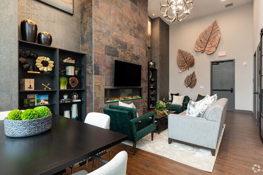 More Photos Of 352 S Walker St, Cary Apartments For Lease
