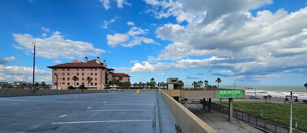 More Photos Of 2102 Seawall Blvd, Galveston Land For Sale