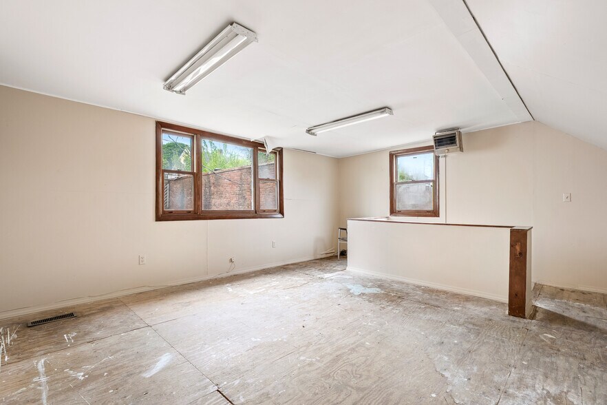 More Photos Of 1205 Massachusetts Ave, Arlington Storefront Retail Residential For Sale