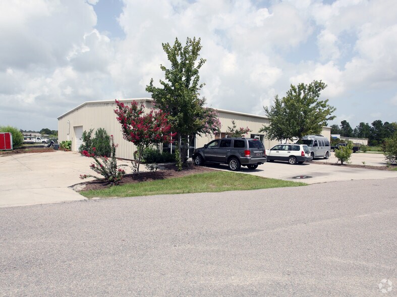 More Photos Of 1836 Lone Star St, Conway Light Distribution For Lease