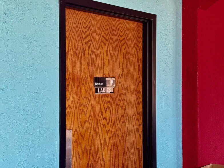 More Photos Of 200 N Central Ave, Parsons General Retail For Sale