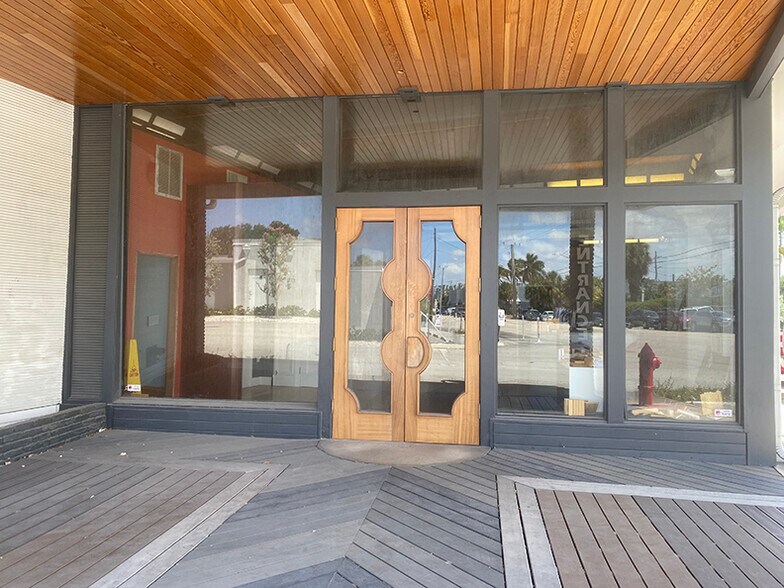 More Photos Of 3300 SE 6th Ave, Fort Lauderdale Warehouse For Sale