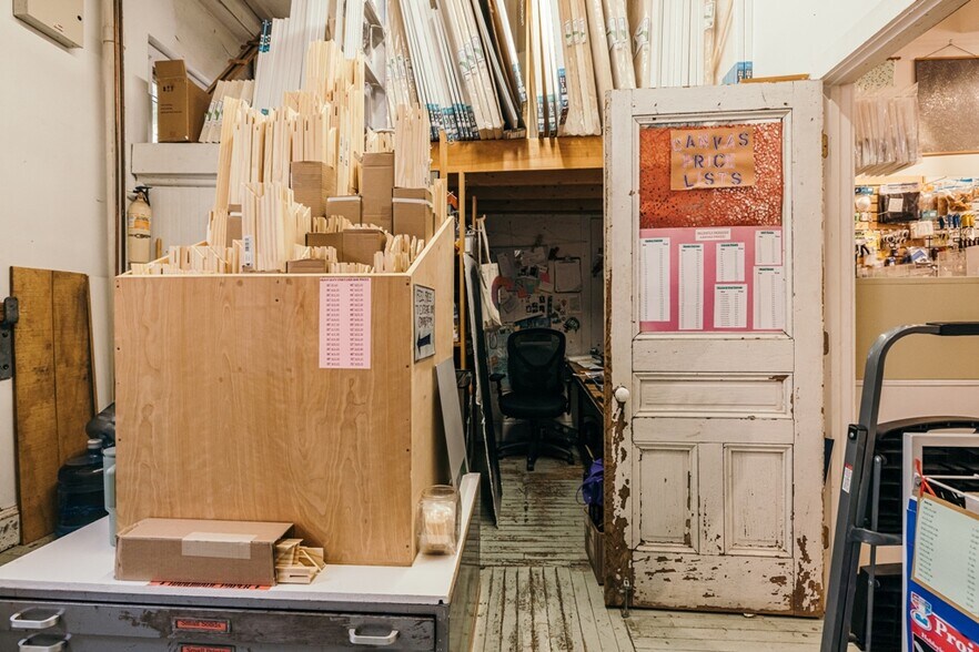 More Photos Of 38 Railroad St, Great Barrington Storefront For Lease