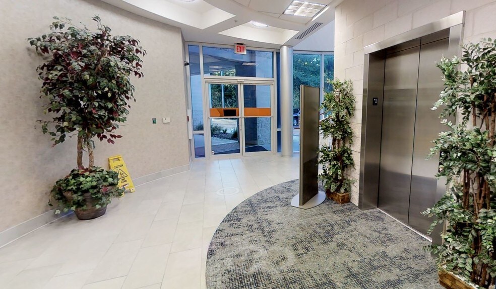 More Photos Of 5080 W Newberry Rd, Gainesville Bank For Sale