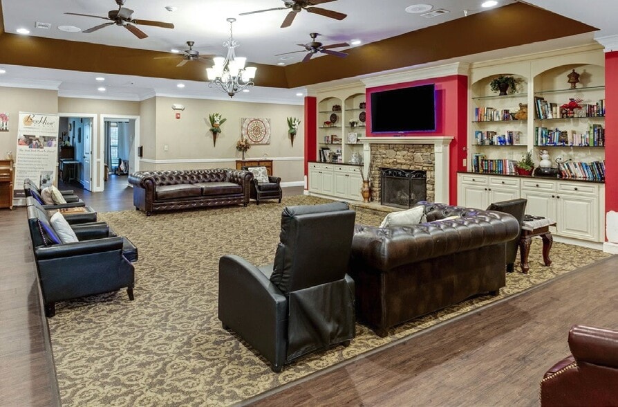 More Photos Of 1073 S Enota Dr NE, Gainesville Assisted Living For Sale