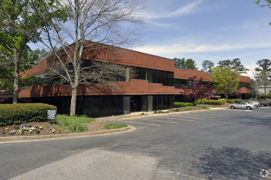 More Photos Of 1688 Phoenix Pky, College Park Unknown For Lease