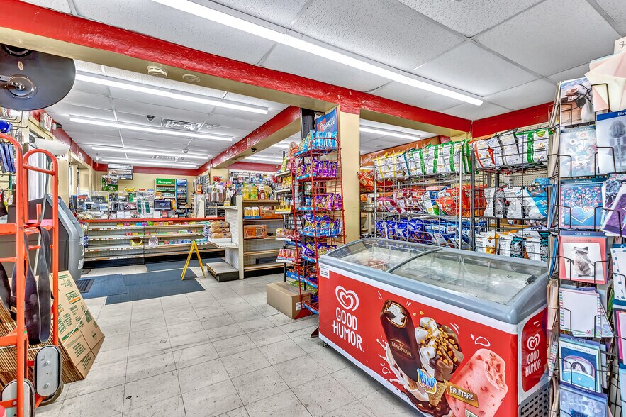 More Photos Of 902 Hamilton St, Somerset Convenience Store For Sale